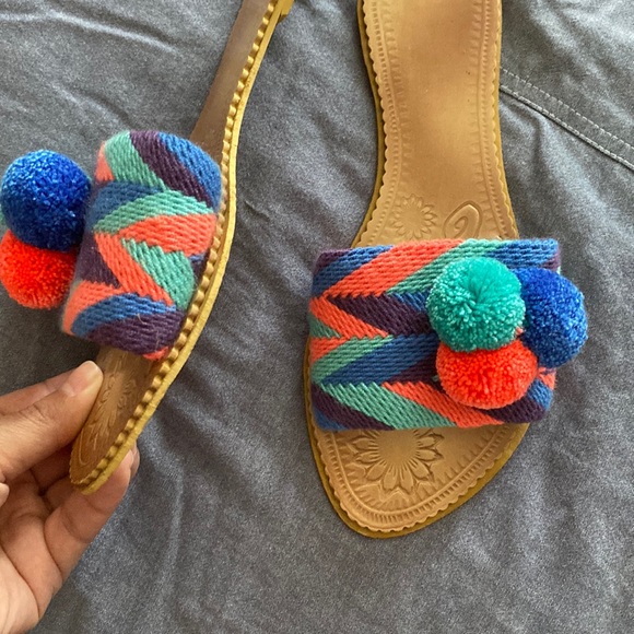 Pom pom handwoven summer slide flat sandals - Picture 5 of 9